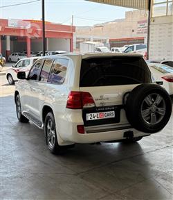تويوتا لاندكروزر